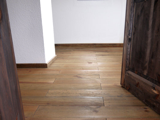 KAHRS Massivholzdielen, Seekiefer, 21x176 mm, Natur, bronze naturgeölt, gealtert rundum Nut & Feder, mit Microfase