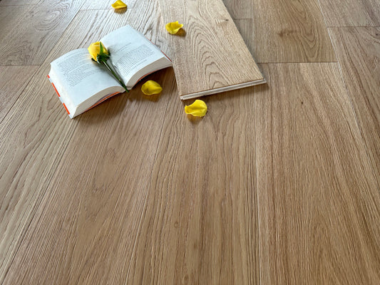 KAHRS Parkett Eiche "Upscale" Natur, naturgeölt, gebürstet, Nut & Feder, 14/3x190x1900 mm, 2,890 m² / VE
