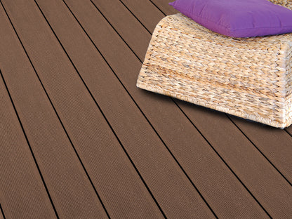 26×145mm Kovalex® Standard WPC-Terrassendiele, braun, gebürstet, Vollprofil, grob/fein