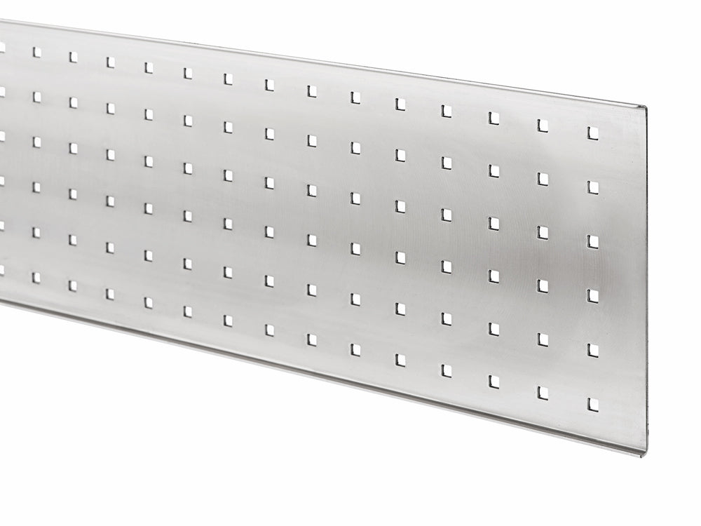 Fenstermodul aus Edelstahl für "Der Effektive" mit passendem Adapterprofil in Titangrau