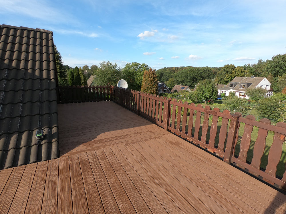 KAHRS WPC Terrassendielen, 20x140 mm, Massiv, Herbstbraun, Grob/Strukturiert