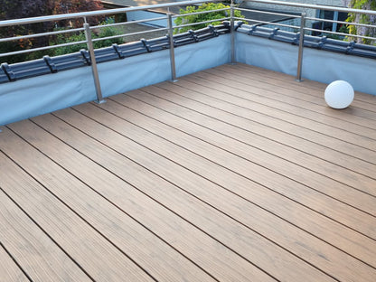KAHRS WPC Terrassendielen, 20x200 mm, Massiv XL, Herbstbraun, Grob/Strukturiert
