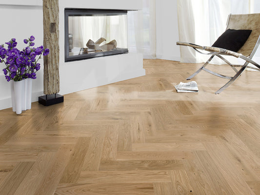 KAHRS Parkett Eiche "Fishbone" Natura, naturgeölt, gebürstet, Nut & Feder, 14/3x125x600 mm, 1 Paket = 2,400 m²
