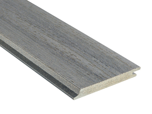 18x152 mm NATURinFORM WPC Fassadenprofil, "Die Gestaltende XXL", mit Holzmaserung, leicht gebürstet, Graphitgrau, Deckmaß: 148mm