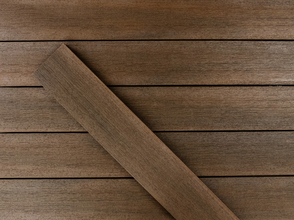 KAHRS BPC Terrassendielen, 20x140 mm, Massiv, Walnut, strukturiert, co-extrudiert