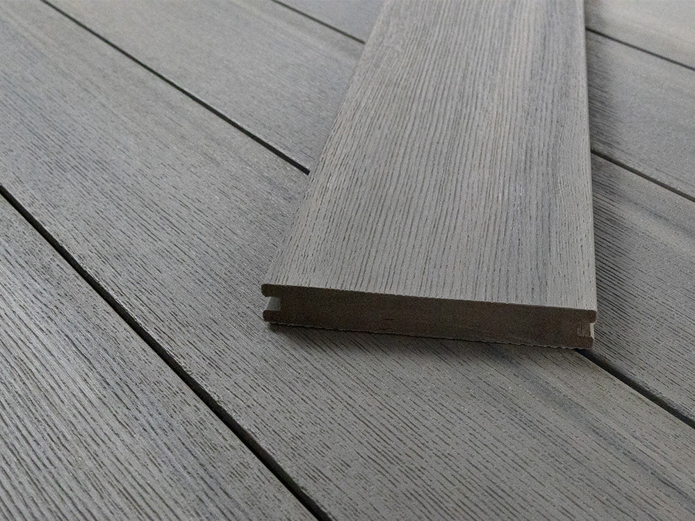 KAHRS BPC Terrassendielen, 20×140mm, Massiv, Silver gum, strukturiert, co-extrudiert – Bild 6