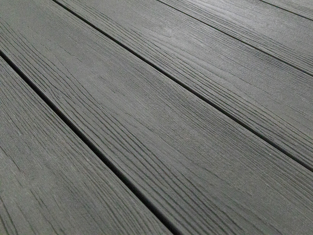 KAHRS BPC Terrassendielen, 20x140 mm, Massiv, Silver gum, strukturiert, co-extrudiert