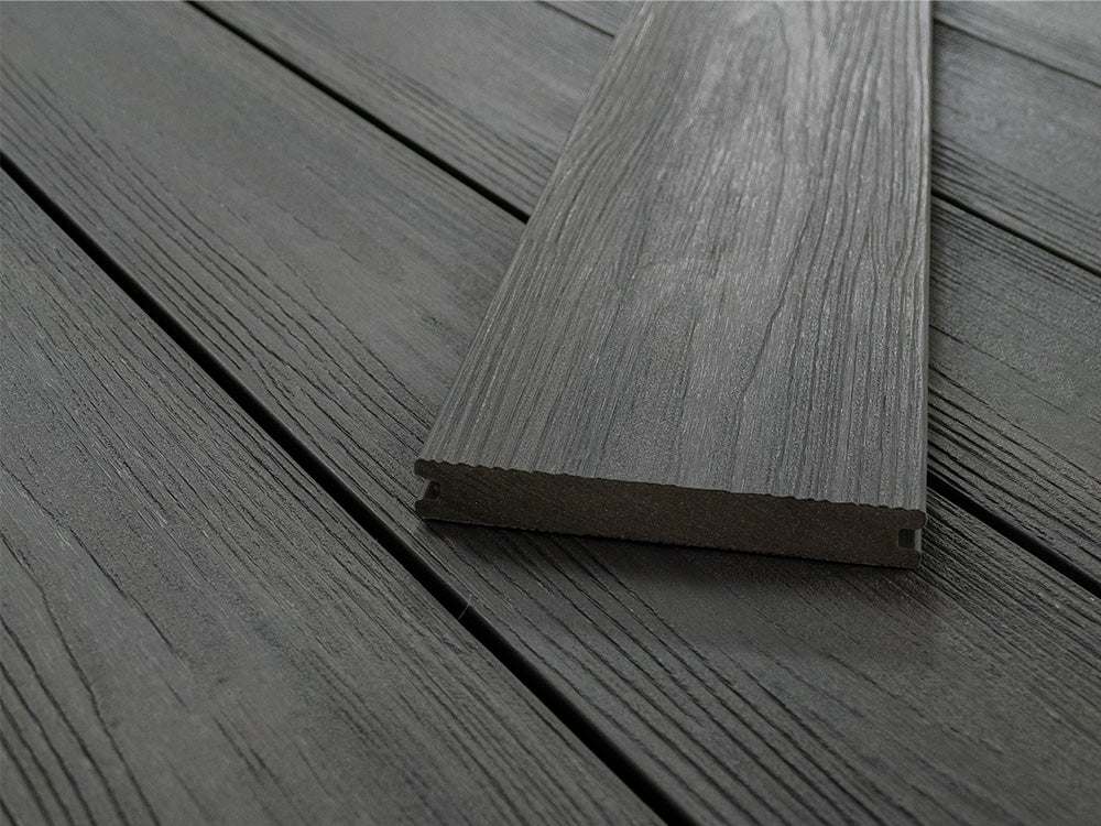 KAHRS BPC Terrassendielen, 20×140mm, Massiv, Medium Grey, strukturiert, co-extrudiert – Bild 3