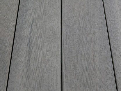 KAHRS BPC Terrassendielen, 20×210mm, Massiv XL, Silver gum, strukturiert, co-extrudiert – Bild 9