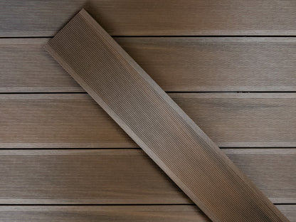 KAHRS BPC Terrassendielen, 20×210mm, Massiv XL, Walnut, strukturiert, co-extrudiert – Bild 9