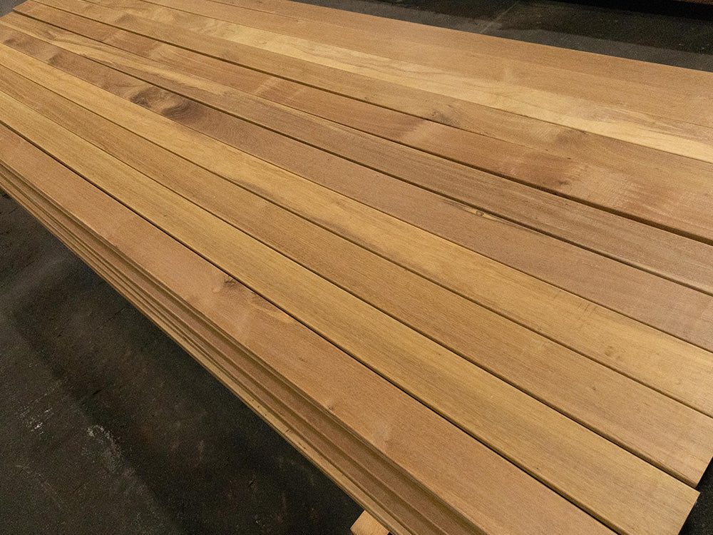 Guyana Ipe (Tanimbuca) Terrassendielen, 25x90 mm, KD, glatt/glatt
