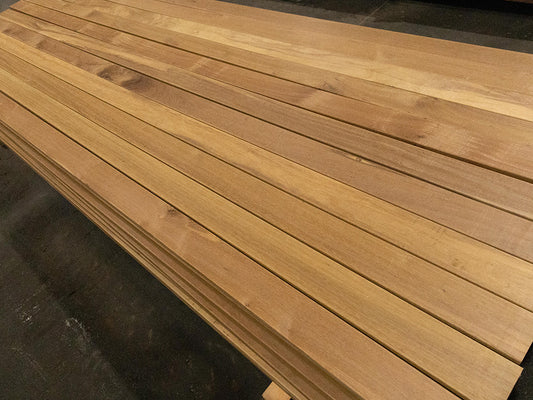 Guyana Ipe (Tanimbuca) Terrassendielen, 25x90 mm, KD, glatt/glatt