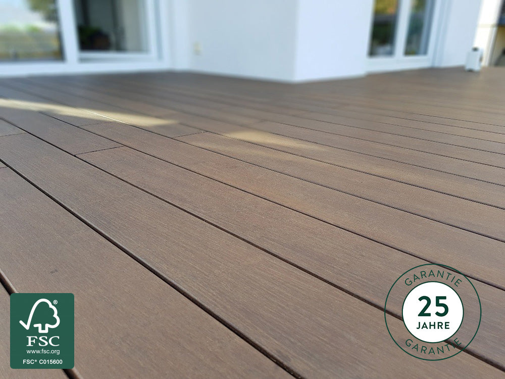 Moso-Bambus Terrassendielen, 20×137mm thermobehandelt, fein/glatt, roh, 3 Stk./Bund, seitlich genutet, stirnseitig Nut & Feder