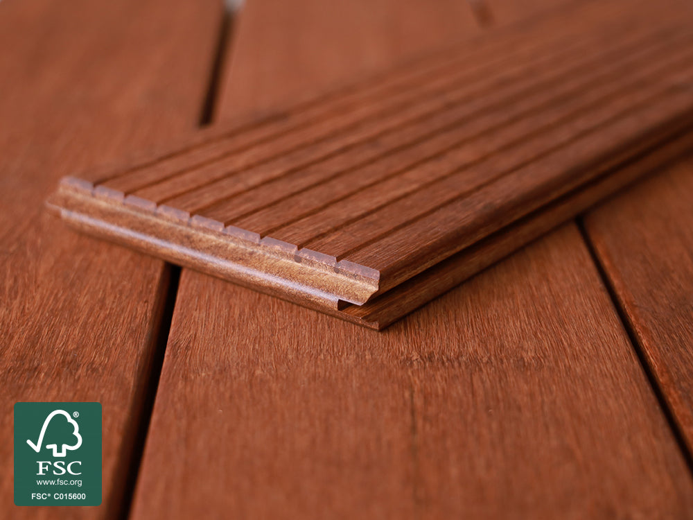 Moso-Bambus Terrassendielen, 20×137mm, fein/glatt, vorgeölt coffee, 3 Stk./Bund, mineralveredelt, seitlich genutet, stirnseitig Nut & Feder