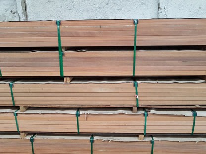 Bangkirai Konstruktionsholz, 45x70 mm, AD, 2-seitig fein geriffelt