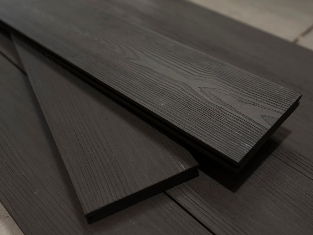 KAHRS BPC Terrassendielen, Natural Design, Massiv, 20x140 mm, Carboneiche, strukturiert/gebürstet