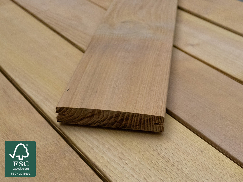 Robinie Terrassendielen, 23×118mm, KD, glatt bombiert, seitlich genutet, keilgezinkt