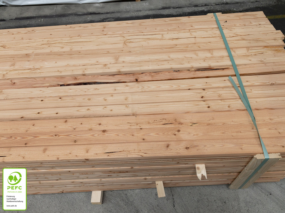 Kanadische Lärche Rhombusleisten, 20x68 mm, KD, 15° Schräge, fein gesägt, Kanten gerundet